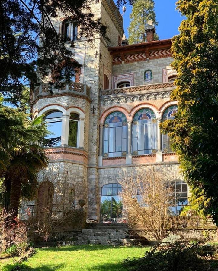 Il Parco E Gli Affreschi Apartment Varese Exterior foto