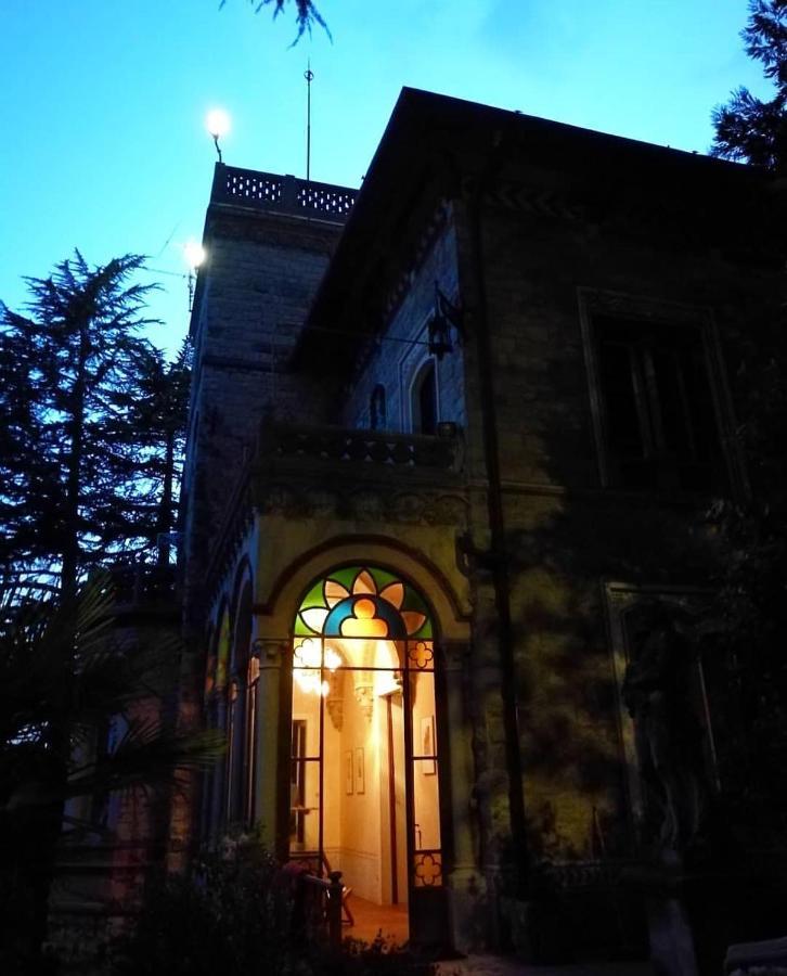 Il Parco E Gli Affreschi Apartment Varese Exterior foto