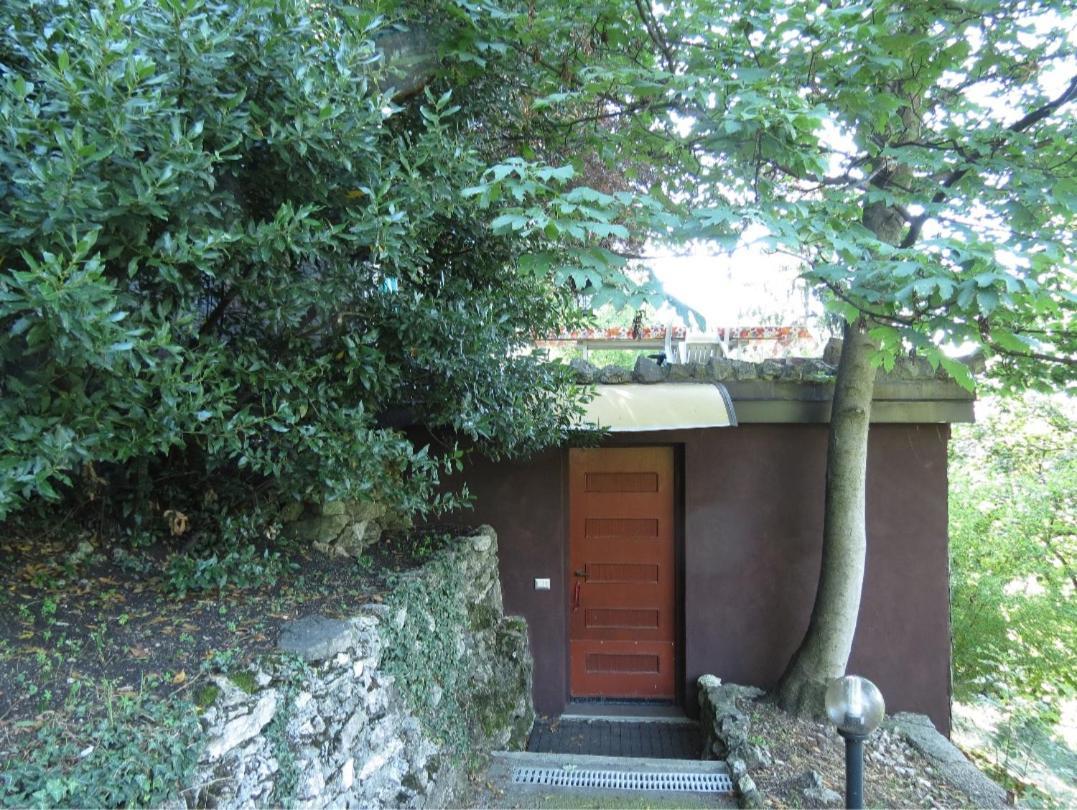 Il Parco E Gli Affreschi Apartment Varese Exterior foto