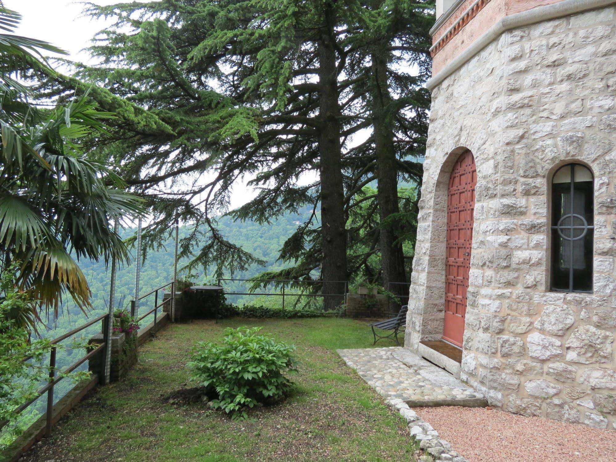 Il Parco E Gli Affreschi Apartment Varese Exterior foto